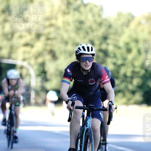 07.09.2025 - 19. Norderstedt Triathlon Michael Burmester http://msf.ph/oto/8847891 07.09.2025 16:18:03 Radfahren 878, 1555, 1621, 1627 meine-sportfotos.de