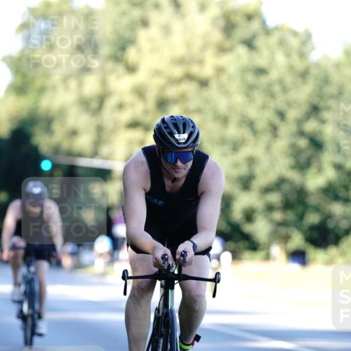 07.09.2025 - 19. Norderstedt Triathlon Michael Burmester http://msf.ph/oto/8847905 07.09.2025 16:18:07 Radfahren 889, 1555, 1619, 1621, 1627 meine-sportfotos.de