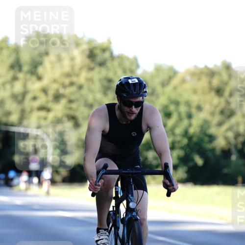 07.09.2025 - 19. Norderstedt Triathlon Michael Burmester http://msf.ph/oto/8847909 07.09.2025 16:18:10 Radfahren 889, 940, 1619 meine-sportfotos.de