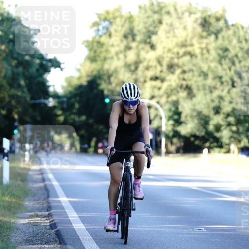 07.09.2025 - 19. Norderstedt Triathlon Michael Burmester http://msf.ph/oto/8847913 07.09.2025 16:18:11 Radfahren 889, 940, 1619 meine-sportfotos.de