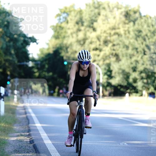 07.09.2025 - 19. Norderstedt Triathlon Michael Burmester http://msf.ph/oto/8847915 07.09.2025 16:18:11 Radfahren 889, 940, 1619 meine-sportfotos.de