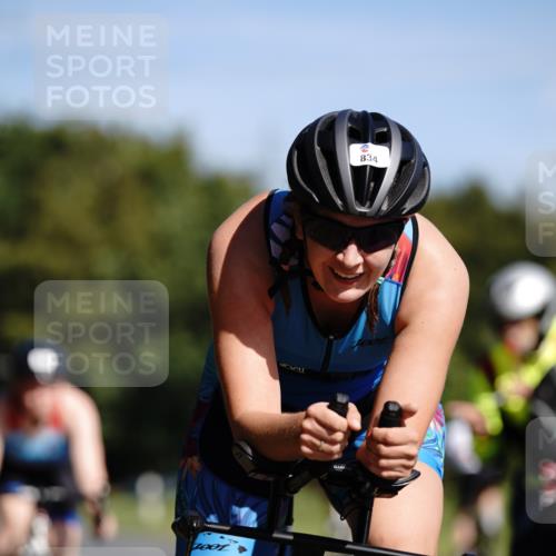 07.09.2025 - 19. Norderstedt Triathlon Michael Burmester http://msf.ph/oto/8847940 07.09.2025 11:32:45 Radfahren 774, 834, 1167, 1181 meine-sportfotos.de