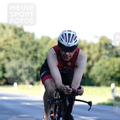 07.09.2025 - 19. Norderstedt Triathlon Michael Burmester http://msf.ph/oto/8847949 07.09.2025 16:18:30 Radfahren 923, 1574, 1589, 1616 meine-sportfotos.de