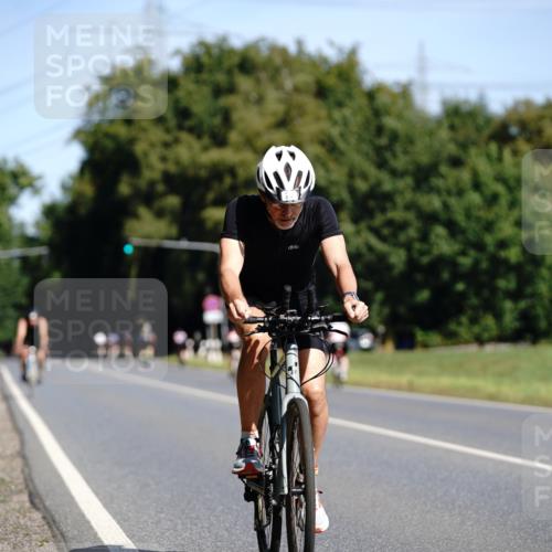 07.09.2025 - 19. Norderstedt Triathlon Michael Burmester http://msf.ph/oto/8847962 07.09.2025 11:33:03 Radfahren 148, 237 meine-sportfotos.de