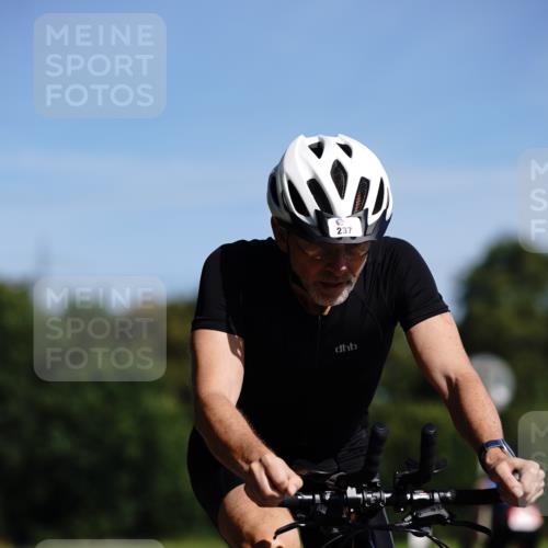 07.09.2025 - 19. Norderstedt Triathlon Michael Burmester http://msf.ph/oto/8847964 07.09.2025 11:33:03 Radfahren 148, 237 meine-sportfotos.de
