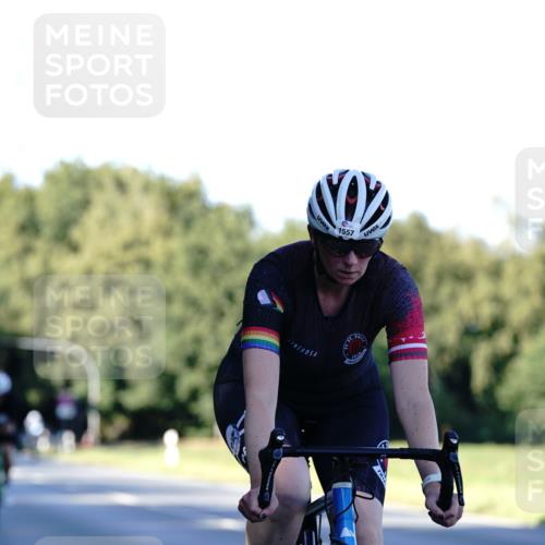 07.09.2025 - 19. Norderstedt Triathlon Michael Burmester http://msf.ph/oto/8847965 07.09.2025 16:18:37 Radfahren 866, 1094, 1557 meine-sportfotos.de