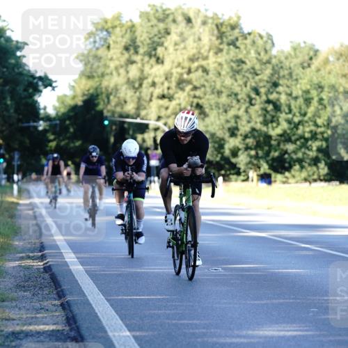 07.09.2025 - 19. Norderstedt Triathlon Michael Burmester http://msf.ph/oto/8847967 07.09.2025 16:18:38 Radfahren 866, 1094, 1557 meine-sportfotos.de