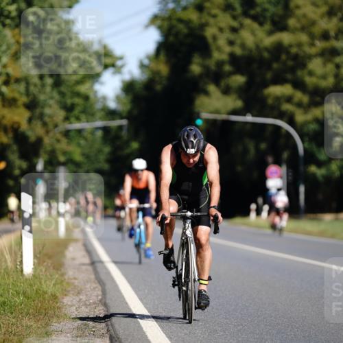 07.09.2025 - 19. Norderstedt Triathlon Michael Burmester http://msf.ph/oto/8847968 07.09.2025 11:33:07 Radfahren 1217 meine-sportfotos.de