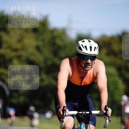 07.09.2025 - 19. Norderstedt Triathlon Michael Burmester http://msf.ph/oto/8847984 07.09.2025 11:33:11 Radfahren 1217, 1365 meine-sportfotos.de