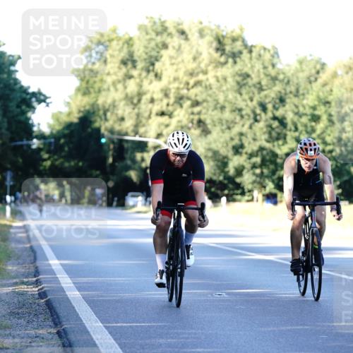 07.09.2025 - 19. Norderstedt Triathlon Michael Burmester http://msf.ph/oto/8847999 07.09.2025 16:18:47 Radfahren 886, 890, 931, 1528, 1561, 1601 meine-sportfotos.de
