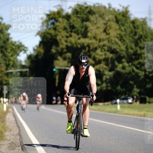07.09.2025 - 19. Norderstedt Triathlon Michael Burmester http://msf.ph/oto/8848000 07.09.2025 11:33:24 Radfahren 773, 1225 meine-sportfotos.de