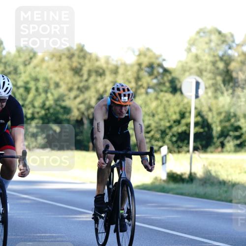 07.09.2025 - 19. Norderstedt Triathlon Michael Burmester http://msf.ph/oto/8848001 07.09.2025 16:18:48 Radfahren 931, 1528, 1561, 1601 meine-sportfotos.de
