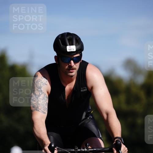 07.09.2025 - 19. Norderstedt Triathlon Michael Burmester http://msf.ph/oto/8848004 07.09.2025 11:33:26 Radfahren 773, 1225 meine-sportfotos.de