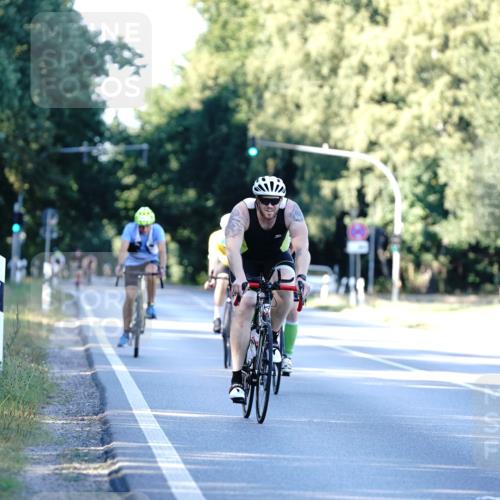 07.09.2025 - 19. Norderstedt Triathlon Michael Burmester http://msf.ph/oto/8848045 07.09.2025 16:19:17 Radfahren 871, 1551 meine-sportfotos.de