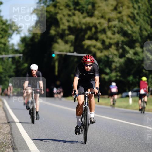 07.09.2025 - 19. Norderstedt Triathlon Michael Burmester http://msf.ph/oto/8848070 07.09.2025 11:34:21 Radfahren 190, 1184, 1357 meine-sportfotos.de