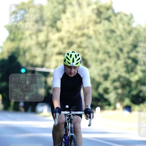 07.09.2025 - 19. Norderstedt Triathlon Michael Burmester http://msf.ph/oto/8848075 07.09.2025 16:19:36 Radfahren 432, 1083, 1559 meine-sportfotos.de