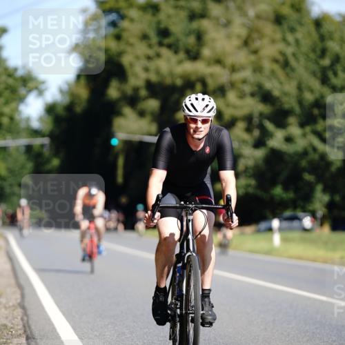 07.09.2025 - 19. Norderstedt Triathlon Michael Burmester http://msf.ph/oto/8848076 07.09.2025 11:34:23 Radfahren 1184, 1357 meine-sportfotos.de