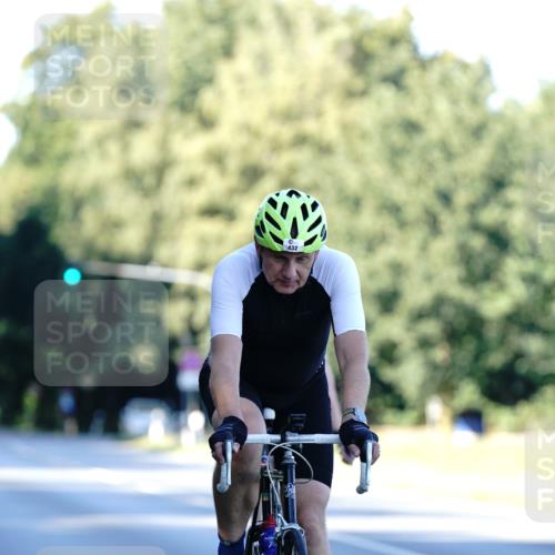07.09.2025 - 19. Norderstedt Triathlon Michael Burmester http://msf.ph/oto/8848077 07.09.2025 16:19:36 Radfahren 432, 1083, 1559 meine-sportfotos.de
