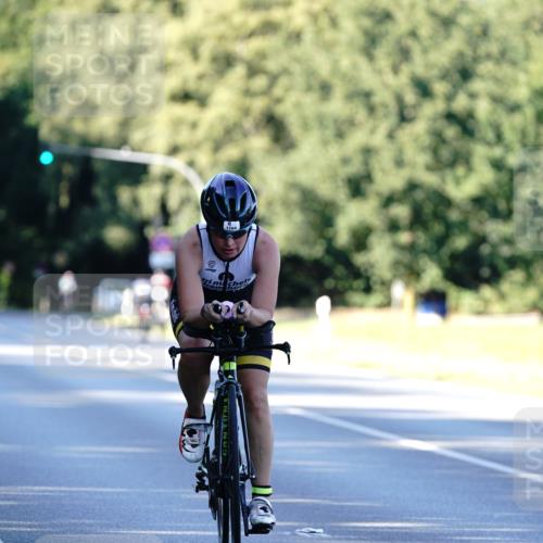 07.09.2025 - 19. Norderstedt Triathlon Michael Burmester http://msf.ph/oto/8848111 07.09.2025 16:20:06 Radfahren 936, 1104, 1458 meine-sportfotos.de