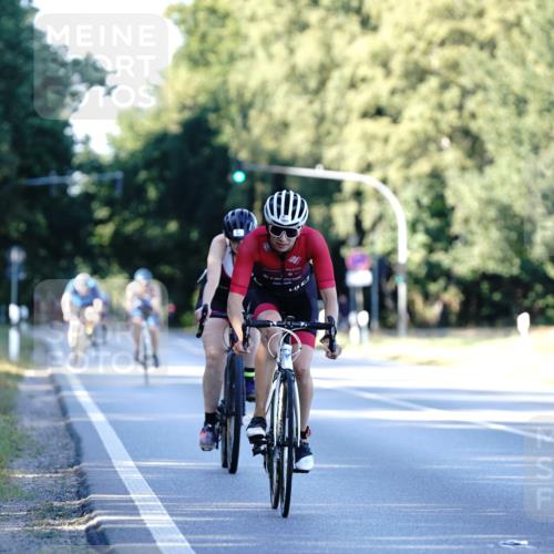 07.09.2025 - 19. Norderstedt Triathlon Michael Burmester http://msf.ph/oto/8848137 07.09.2025 16:20:27 Radfahren 952, 1061, 1579, 1623 meine-sportfotos.de
