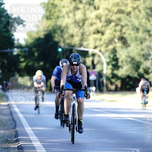 07.09.2025 - 19. Norderstedt Triathlon Michael Burmester http://msf.ph/oto/8848151 07.09.2025 16:20:32 Radfahren 952, 957, 1056, 1061 meine-sportfotos.de