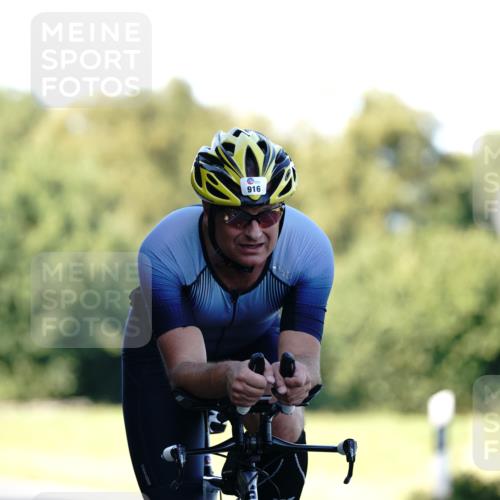 07.09.2025 - 19. Norderstedt Triathlon Michael Burmester http://msf.ph/oto/8848165 07.09.2025 16:20:36 Radfahren 916, 957, 1056 meine-sportfotos.de
