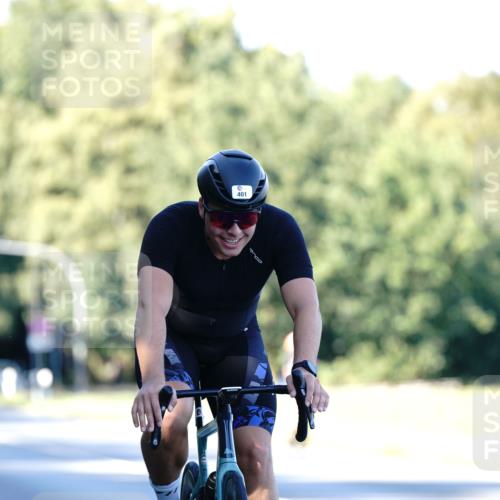 07.09.2025 - 19. Norderstedt Triathlon Michael Burmester http://msf.ph/oto/8848171 07.09.2025 16:20:50 Radfahren 401 meine-sportfotos.de