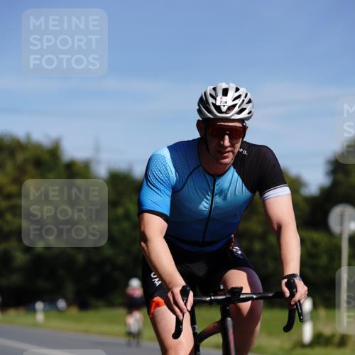 07.09.2025 - 19. Norderstedt Triathlon Michael Burmester http://msf.ph/oto/8848200 07.09.2025 11:35:22 Radfahren 191, 734 meine-sportfotos.de