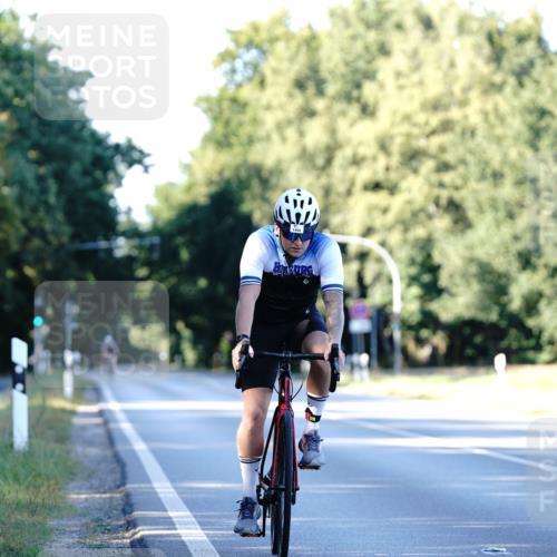 07.09.2025 - 19. Norderstedt Triathlon Michael Burmester http://msf.ph/oto/8848207 07.09.2025 16:21:15 Radfahren 1400 meine-sportfotos.de