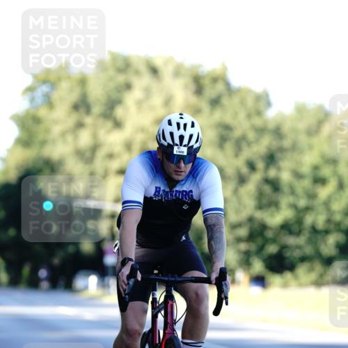 07.09.2025 - 19. Norderstedt Triathlon Michael Burmester http://msf.ph/oto/8848209 07.09.2025 16:21:16 Radfahren 1400 meine-sportfotos.de