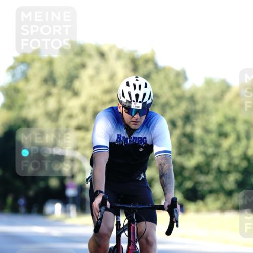 07.09.2025 - 19. Norderstedt Triathlon Michael Burmester http://msf.ph/oto/8848211 07.09.2025 16:21:16 Radfahren 1400 meine-sportfotos.de