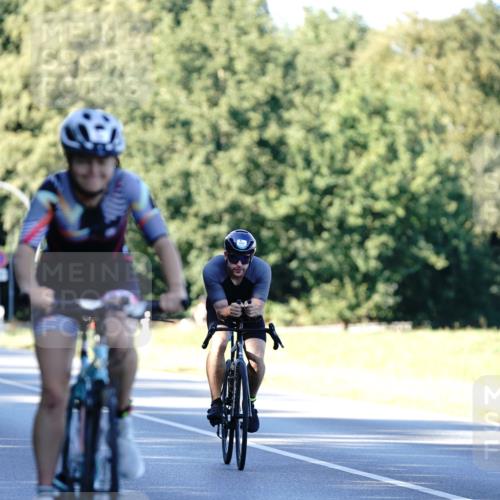 07.09.2025 - 19. Norderstedt Triathlon Michael Burmester http://msf.ph/oto/8848221 07.09.2025 16:21:34 Radfahren 926, 1472 meine-sportfotos.de