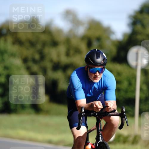 07.09.2025 - 19. Norderstedt Triathlon Michael Burmester http://msf.ph/oto/8848236 07.09.2025 11:35:49 Radfahren 252, 303, 815 meine-sportfotos.de