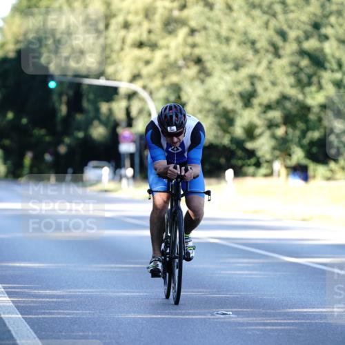 07.09.2025 - 19. Norderstedt Triathlon Michael Burmester http://msf.ph/oto/8848243 07.09.2025 16:21:51 Radfahren 1562 meine-sportfotos.de
