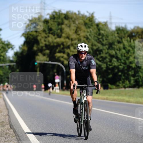 07.09.2025 - 19. Norderstedt Triathlon Michael Burmester http://msf.ph/oto/8848268 07.09.2025 11:36:08 Radfahren 253, 1383 meine-sportfotos.de