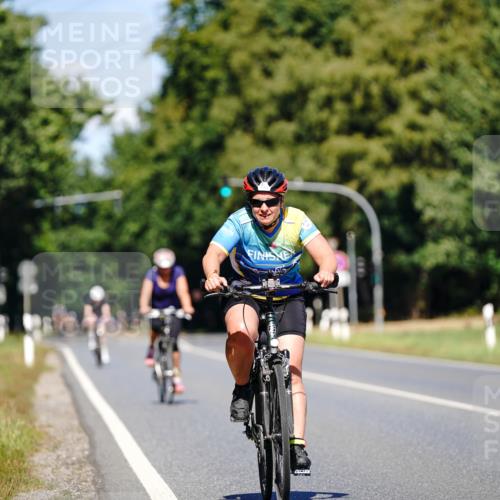 07.09.2025 - 19. Norderstedt Triathlon Michael Burmester http://msf.ph/oto/8848277 07.09.2025 13:10:27 Radfahren 1353 meine-sportfotos.de