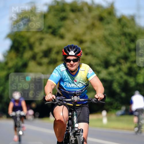 07.09.2025 - 19. Norderstedt Triathlon Michael Burmester http://msf.ph/oto/8848278 07.09.2025 13:10:28 Radfahren 1353 meine-sportfotos.de