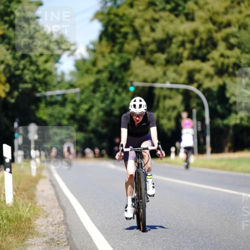 07.09.2025 - 19. Norderstedt Triathlon Michael Burmester http://msf.ph/oto/8848283 07.09.2025 13:10:36 Radfahren 341, 350 meine-sportfotos.de