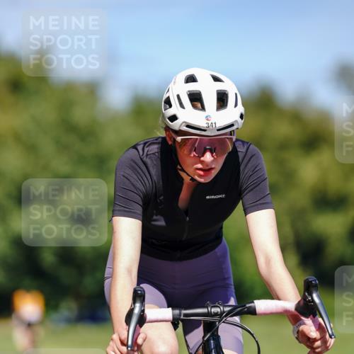 07.09.2025 - 19. Norderstedt Triathlon Michael Burmester http://msf.ph/oto/8848285 07.09.2025 13:10:39 Radfahren 341 meine-sportfotos.de