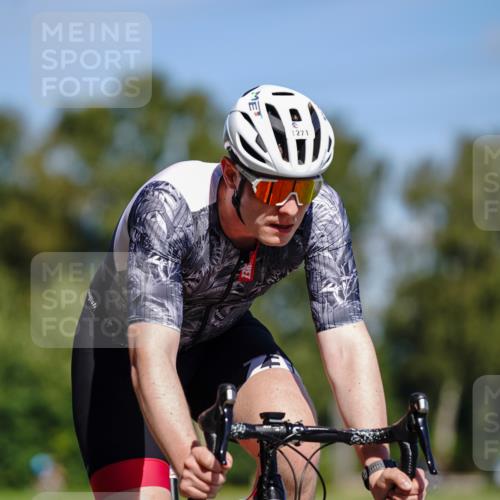 07.09.2025 - 19. Norderstedt Triathlon Michael Burmester http://msf.ph/oto/8848290 07.09.2025 13:11:10 Radfahren 1271 meine-sportfotos.de
