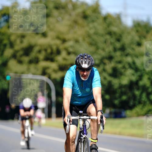 07.09.2025 - 19. Norderstedt Triathlon Michael Burmester http://msf.ph/oto/8848303 07.09.2025 13:11:54 Radfahren 841, 1352 meine-sportfotos.de