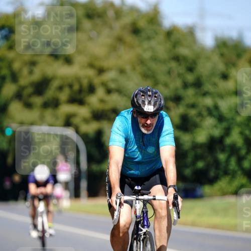 07.09.2025 - 19. Norderstedt Triathlon Michael Burmester http://msf.ph/oto/8848304 07.09.2025 13:11:54 Radfahren 841, 1352 meine-sportfotos.de