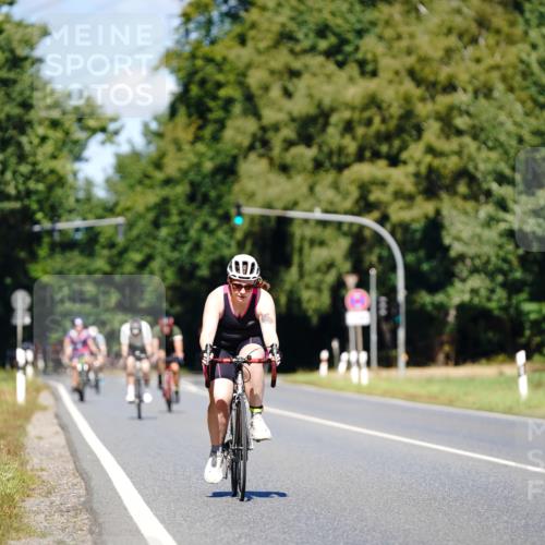 07.09.2025 - 19. Norderstedt Triathlon Michael Burmester http://msf.ph/oto/8848316 07.09.2025 13:12:47 Radfahren 316 meine-sportfotos.de