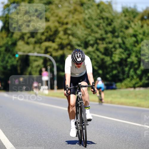 07.09.2025 - 19. Norderstedt Triathlon Michael Burmester http://msf.ph/oto/8848323 07.09.2025 13:12:53 Radfahren 316, 344, 354 meine-sportfotos.de