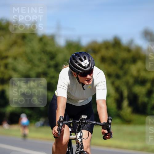 07.09.2025 - 19. Norderstedt Triathlon Michael Burmester http://msf.ph/oto/8848324 07.09.2025 13:12:54 Radfahren 344, 354 meine-sportfotos.de