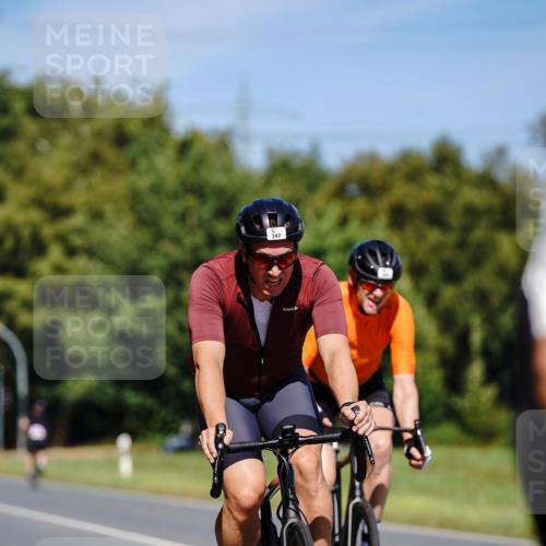 07.09.2025 - 19. Norderstedt Triathlon Michael Burmester http://msf.ph/oto/8848340 07.09.2025 13:13:09 Radfahren 241, 323, 330, 347, 1354 meine-sportfotos.de