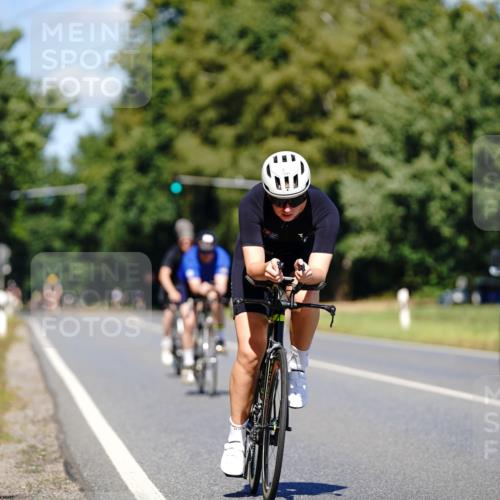 07.09.2025 - 19. Norderstedt Triathlon Michael Burmester http://msf.ph/oto/8848346 07.09.2025 13:13:19 Radfahren 353, 1344 meine-sportfotos.de