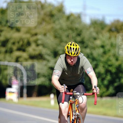 07.09.2025 - 19. Norderstedt Triathlon Michael Burmester http://msf.ph/oto/8848357 07.09.2025 13:13:38 Radfahren 325 meine-sportfotos.de