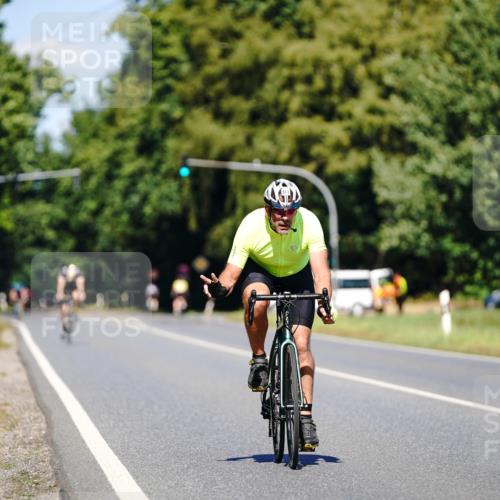07.09.2025 - 19. Norderstedt Triathlon Michael Burmester http://msf.ph/oto/8848363 07.09.2025 13:14:07 Radfahren 313 meine-sportfotos.de
