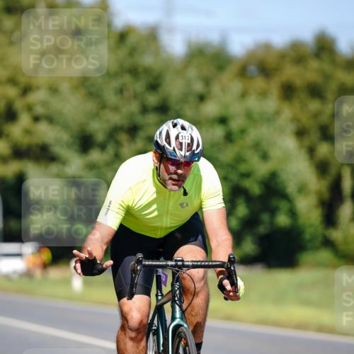 07.09.2025 - 19. Norderstedt Triathlon Michael Burmester http://msf.ph/oto/8848366 07.09.2025 13:14:08 Radfahren 313 meine-sportfotos.de